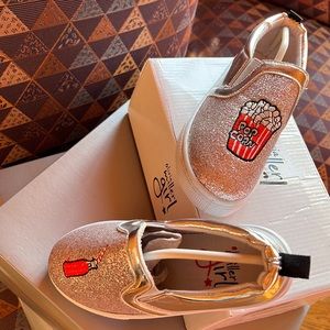 OLIVIA MILLER POPCORN & SODA SILVER METALLIC GLITTER SNEAKERS GIRLS YOUTH SZ 13